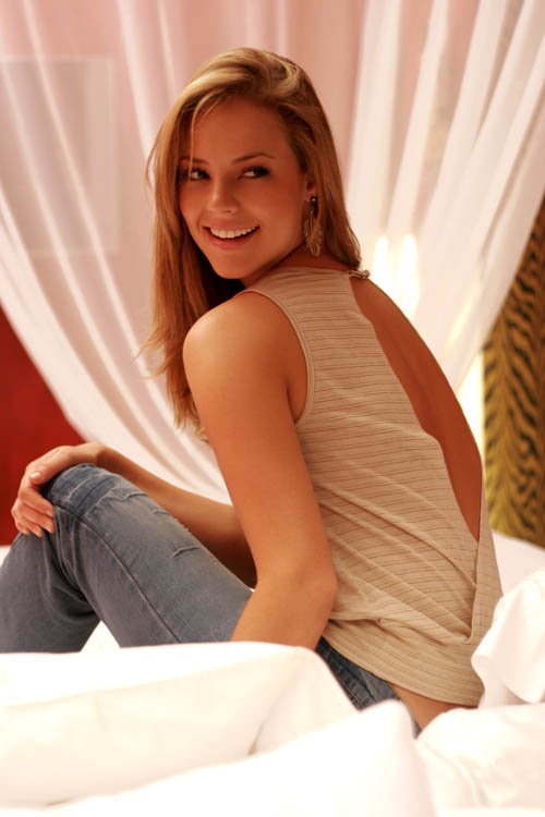 207_Paola_oliveira_6_.jpg