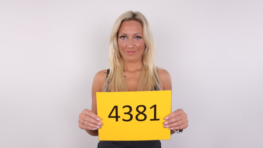 michaela-4381.jpg