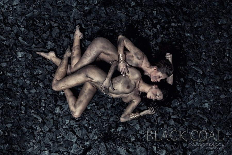 black_cole-3100-1300-900-100.jpg