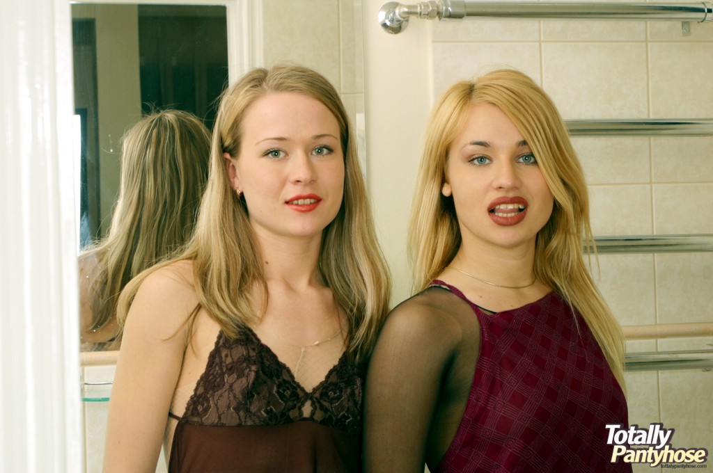 z totallypantyhose 33 tanya diana IMG_2476.JPG