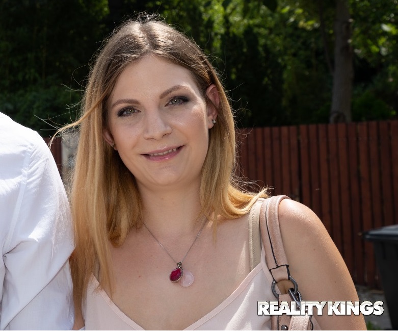 Alyssa Reece, extra rk.jpg