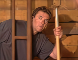 ID_voyeur_small.jpg