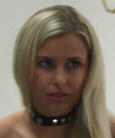 Collared Cutie-02.jpg