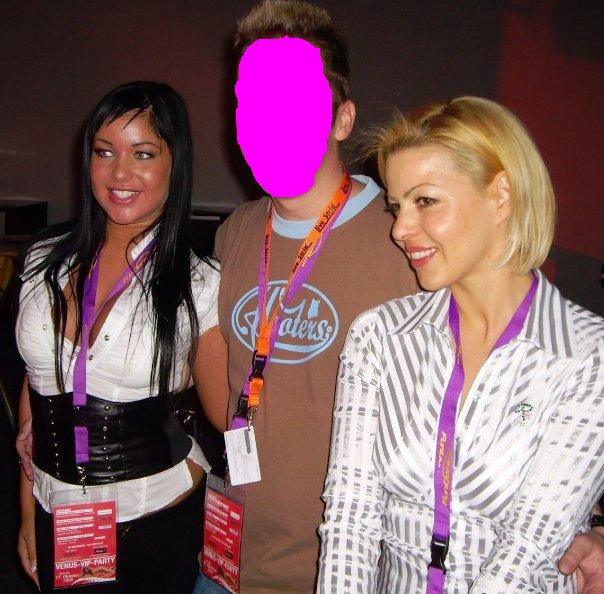 8432_8121793ac_pk.JPG