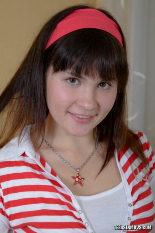 yulia_teensexmovs.jpg