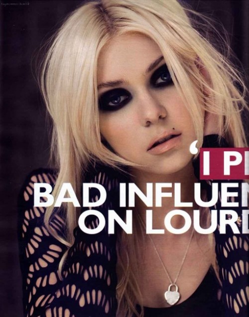 taylor-momsen-grazia-3-500x636.jpg
