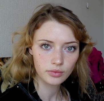 Elena L.JPG