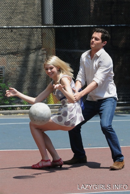 taylor_momsen_gossip_girl_xcRgR9k_sized.jpg
